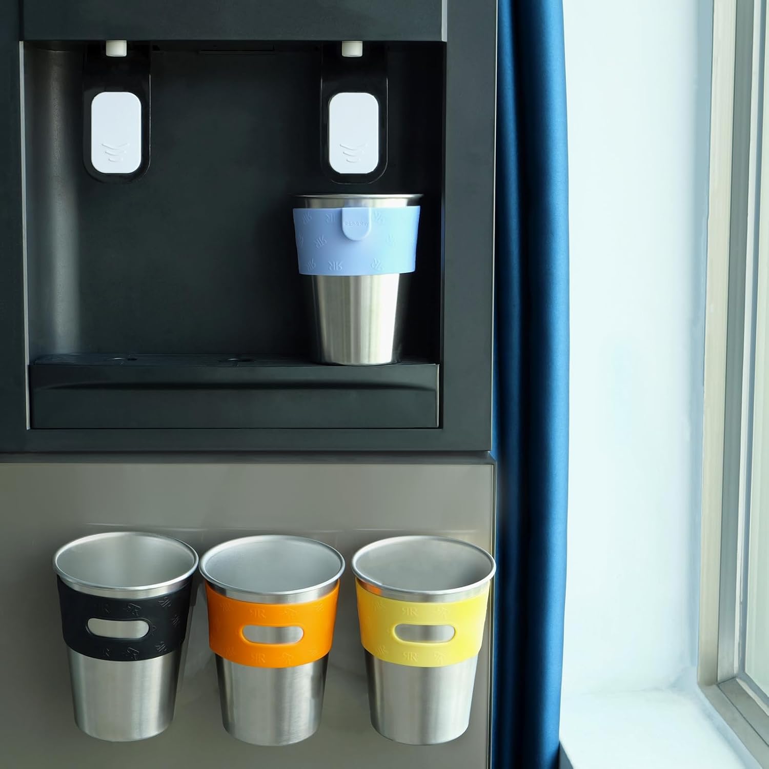 Rich Ray Magnetic Hanging Cups
