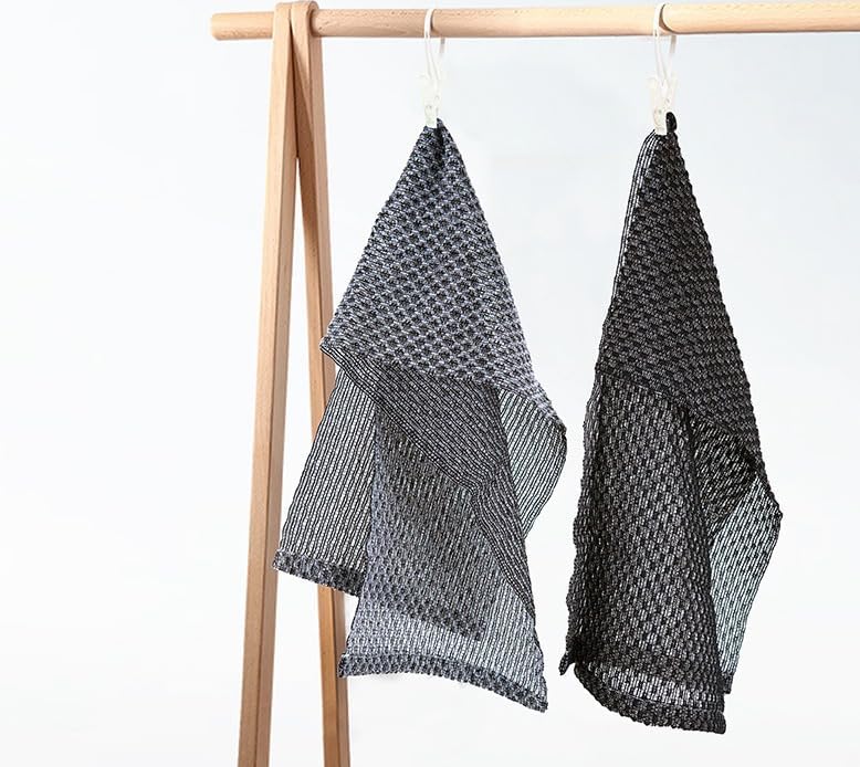 NUPROZ Exfoliating Scrub Towel