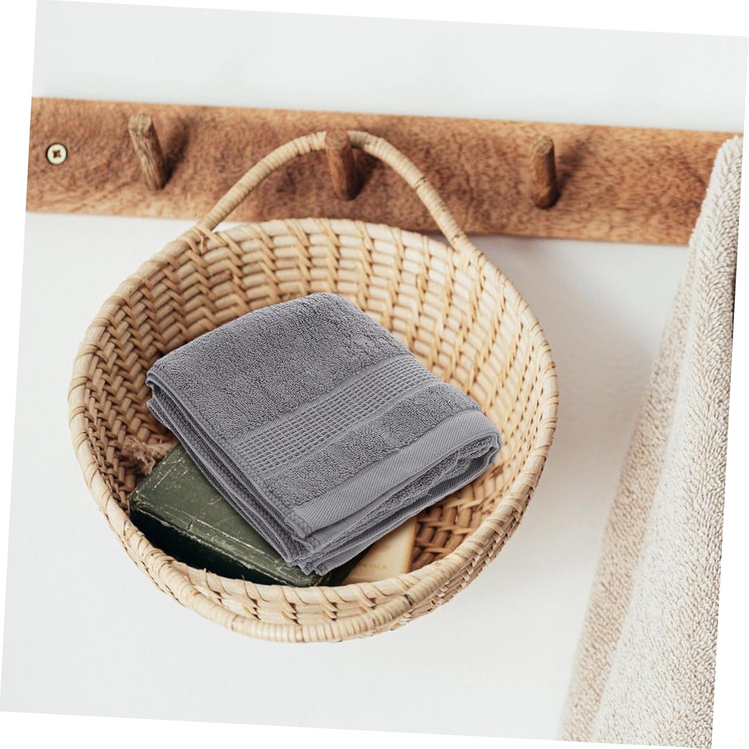 Sturdy Family Facial Towel for the Bathroom