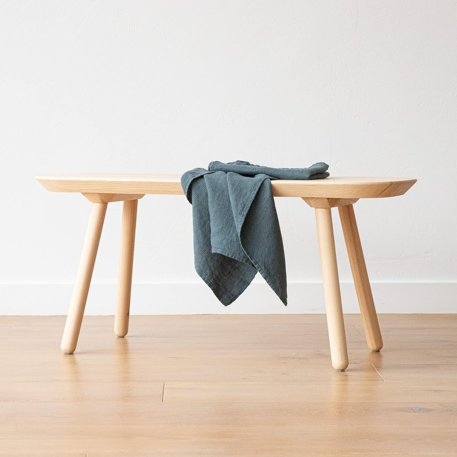 Delicate 100 Linen Hand Towels