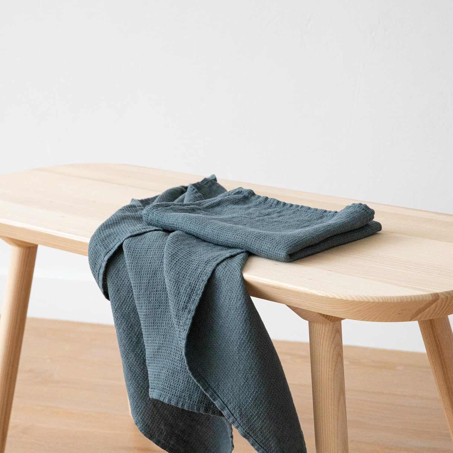 Delicate 100 Linen Hand Towels